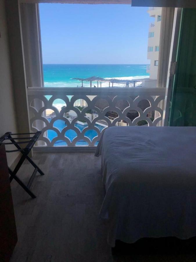 Capitan Suites Sea View Cancun Exterior photo